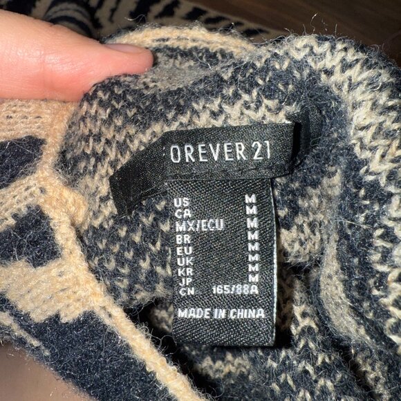 Forever 21 Zebra Print Sweater – Cozy, Chic, Women’s M, Like New - Picture 4 of 8